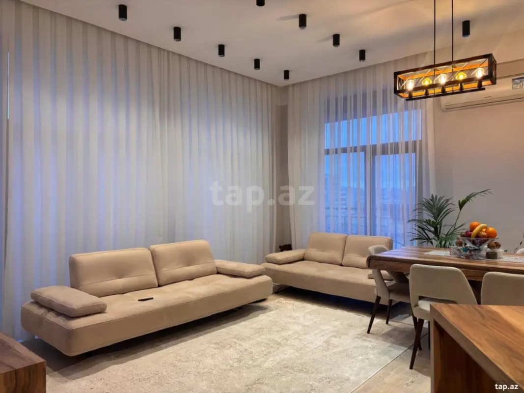 Satılır 4 otaqlı yeni tikili 145 m²