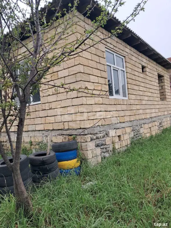 Satılır 2 otaqlı həyət evi 70 m²