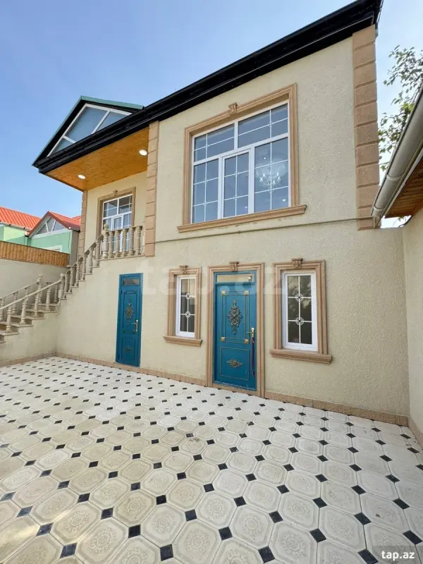 Satılır 7 otaqlı həyət evi 185 m²