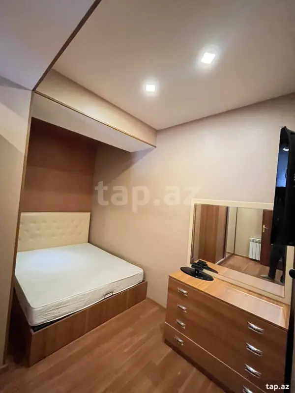 Kirayə verilir 3 otaqlı yeni tikili 80 m²