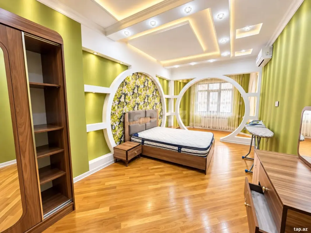 Kirayə verilir 3 otaqlı yeni tikili 140 m²
