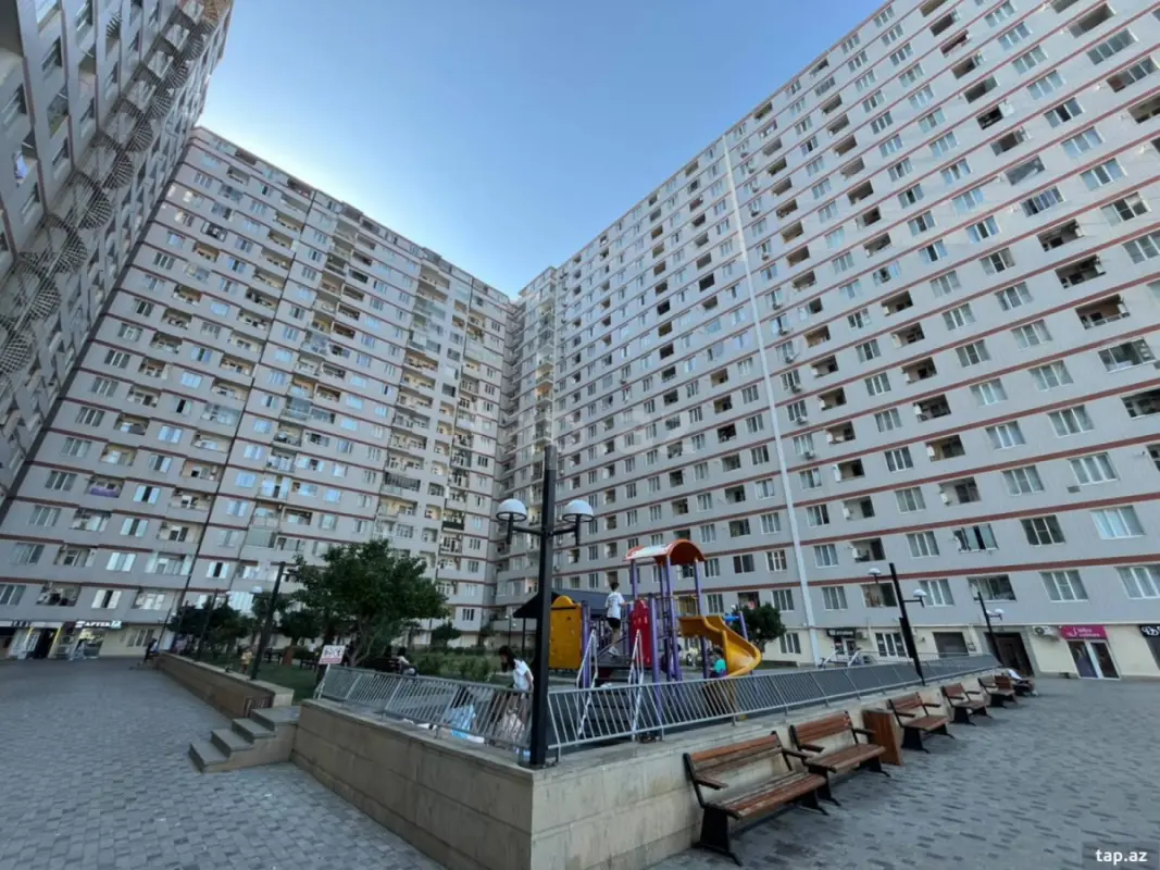 Kirayə verilir 3 otaqlı yeni tikili 78 m²