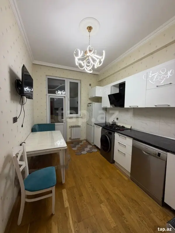 Kirayə verilir 2 otaqlı yeni tikili 90 m²