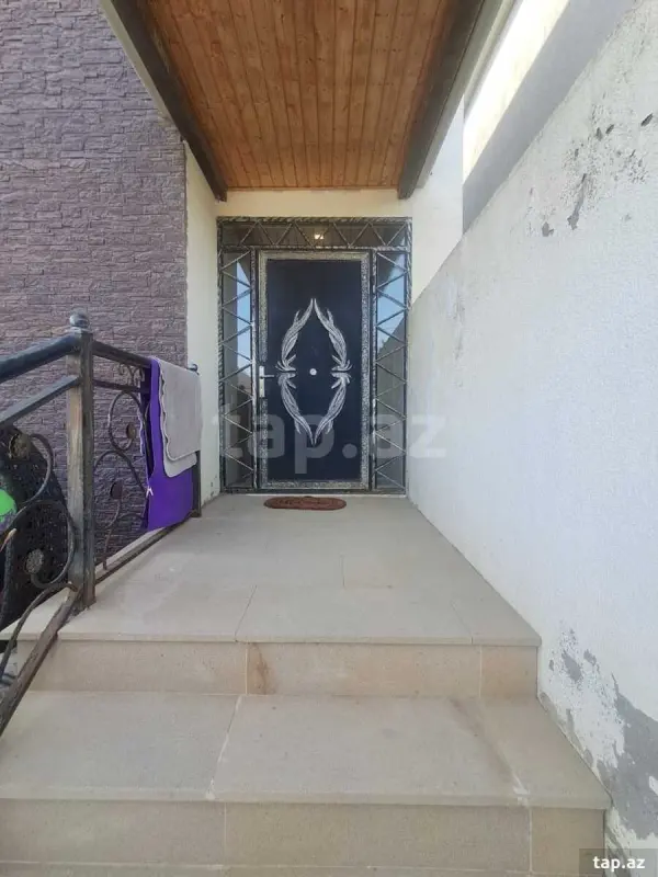 Satılır 4 otaqlı həyət evi 160 m²