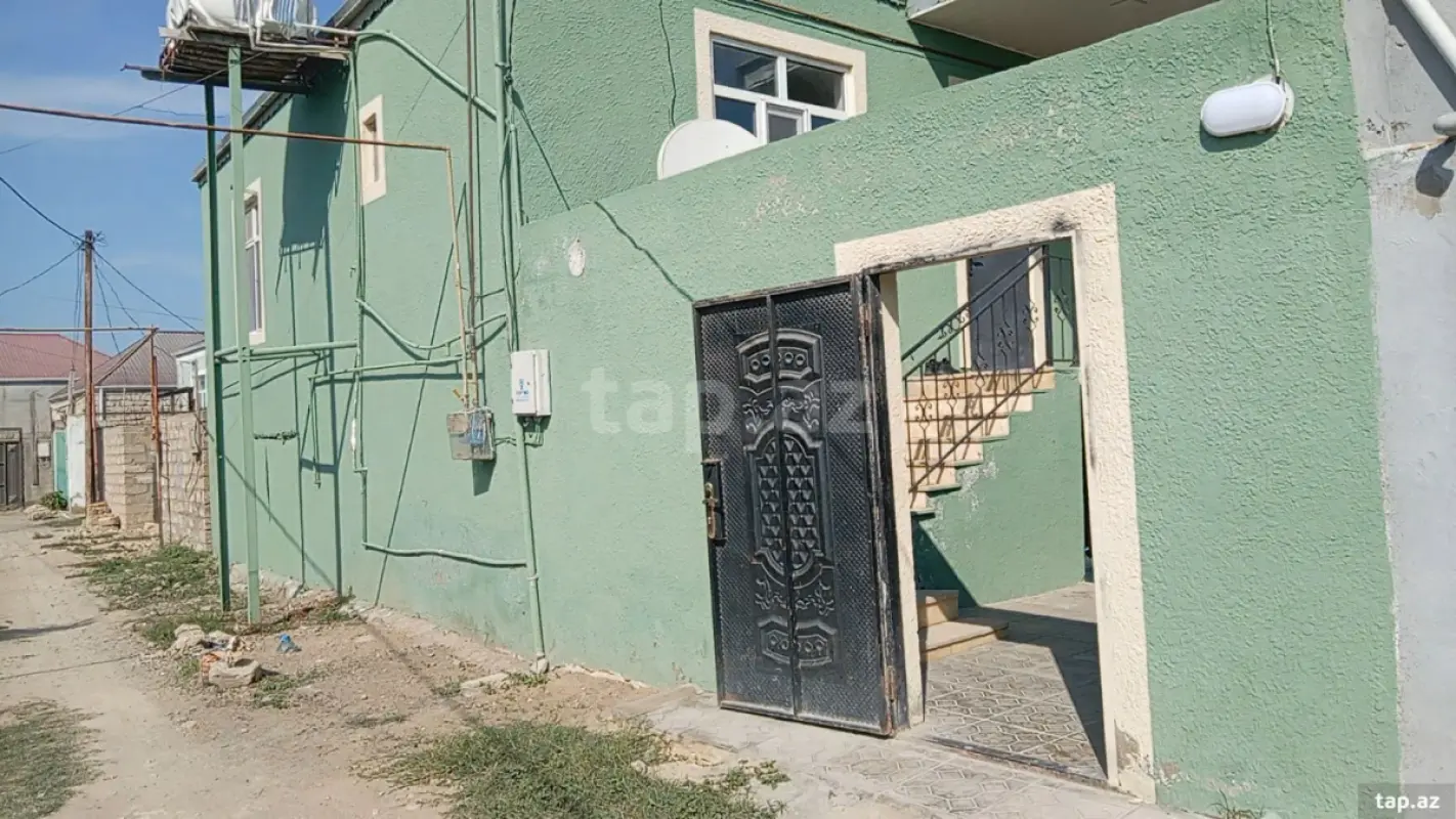 Satılır 3 otaqlı həyət evi 2 m²