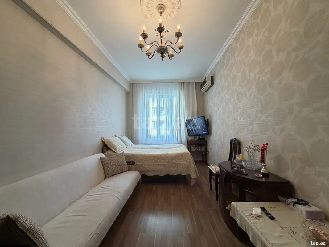 Satılır 1 otaqlı yeni tikili 43 m²