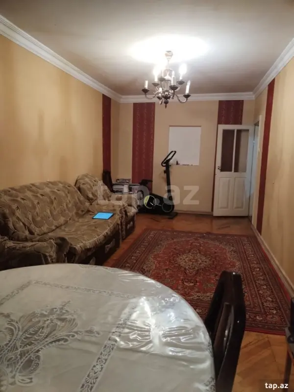 Satılır 4 otaqlı mənzil 102 m²