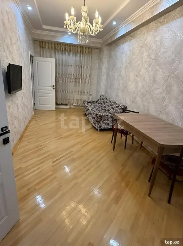 Kirayə verilir 3 otaqlı yeni tikili 75 m²