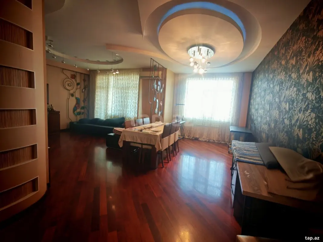 Satılır 3 otaqlı yeni tikili 170 m²