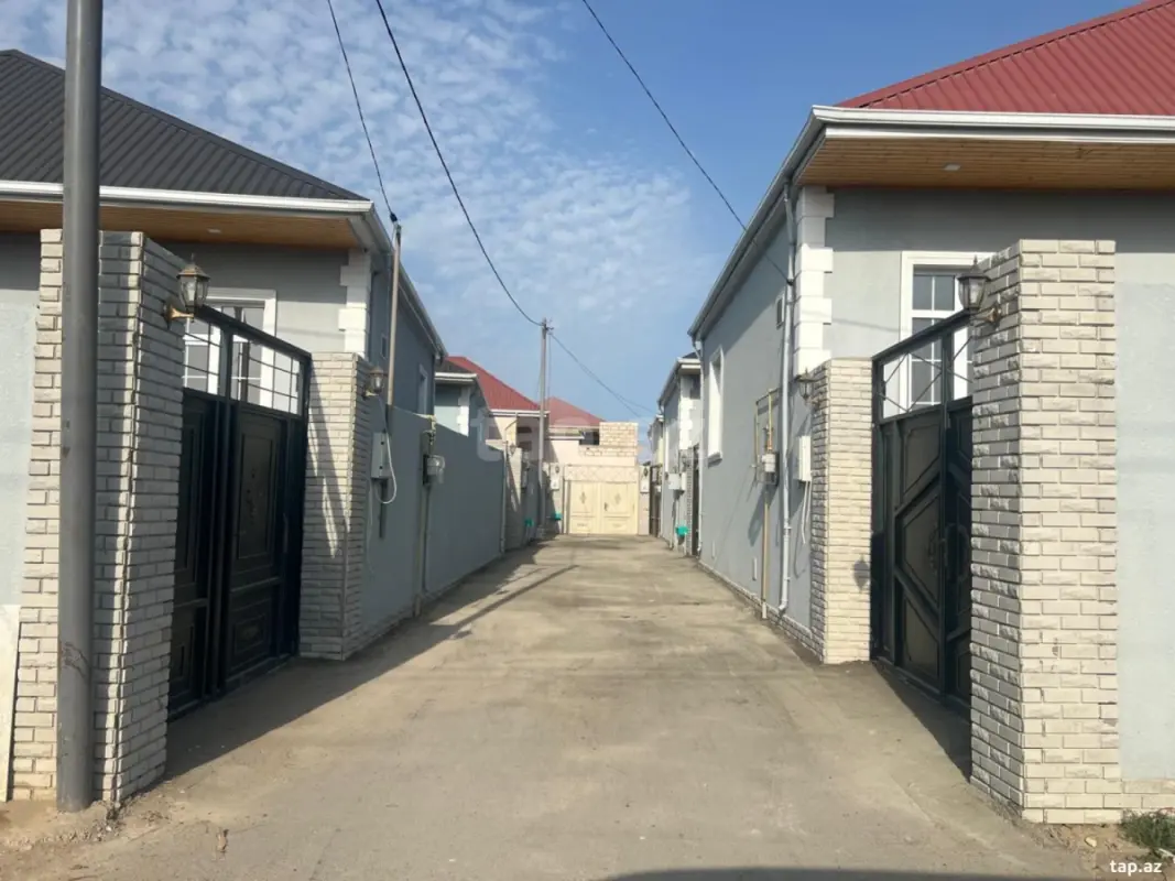 Satılır 4 otaqlı həyət evi 108 m²
