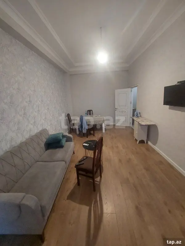 Kirayə verilir 2 otaqlı yeni tikili 75 m²