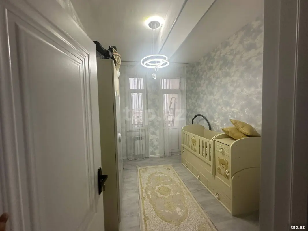 Satılır 3 otaqlı yeni tikili 85 m²