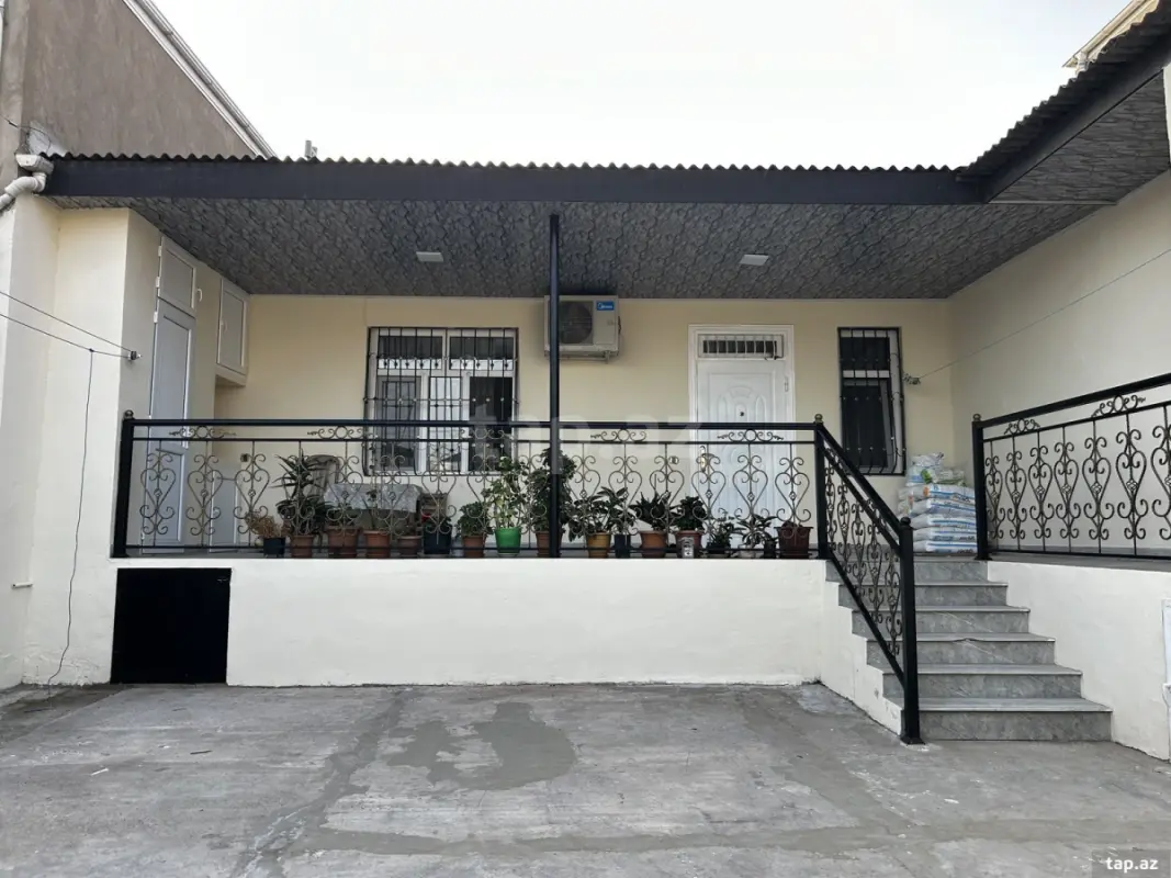 Satılır 4 otaqlı həyət evi 80 m²