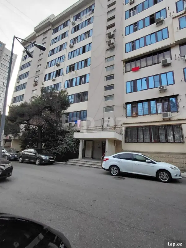 Satılır 3 otaqlı mənzil 100 m²