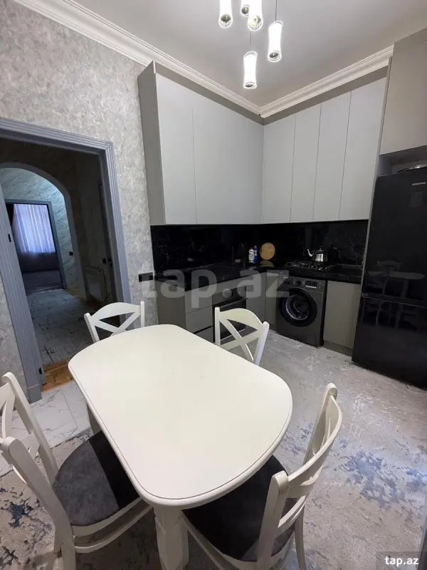 Kirayə verilir 3 otaqlı yeni tikili 80 m²