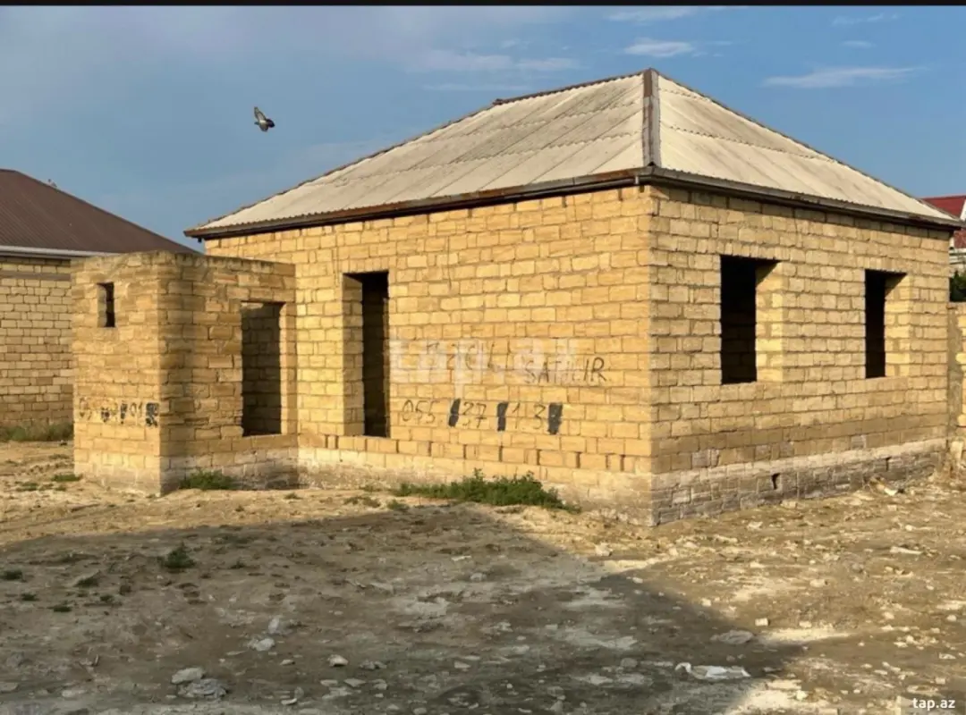 Satılır 4 otaqlı həyət evi 90 m²