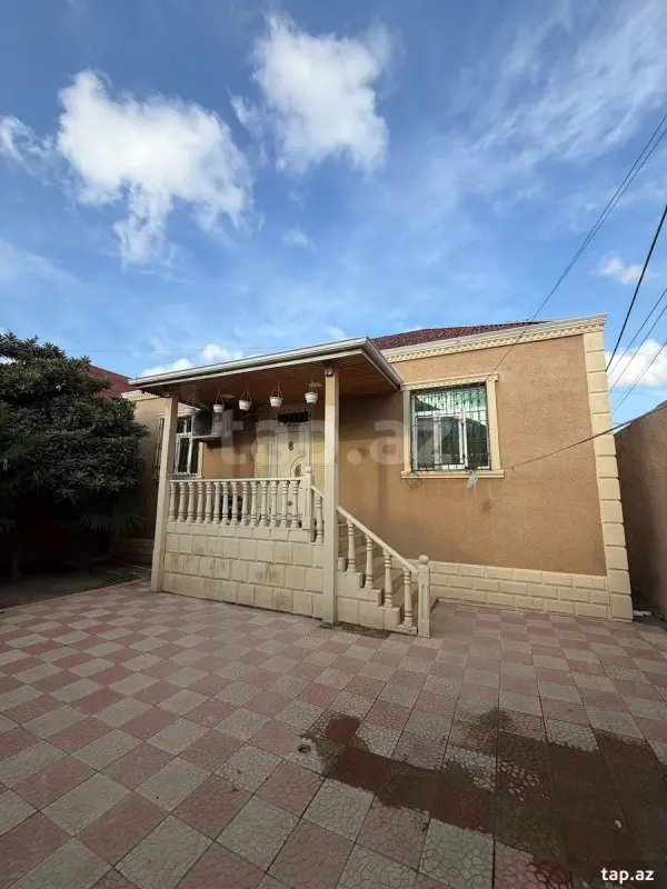 Satılır 4 otaqlı həyət evi 100 m²