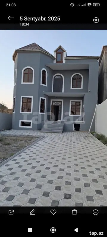 Satılır 5 otaqlı həyət evi 280 m²
