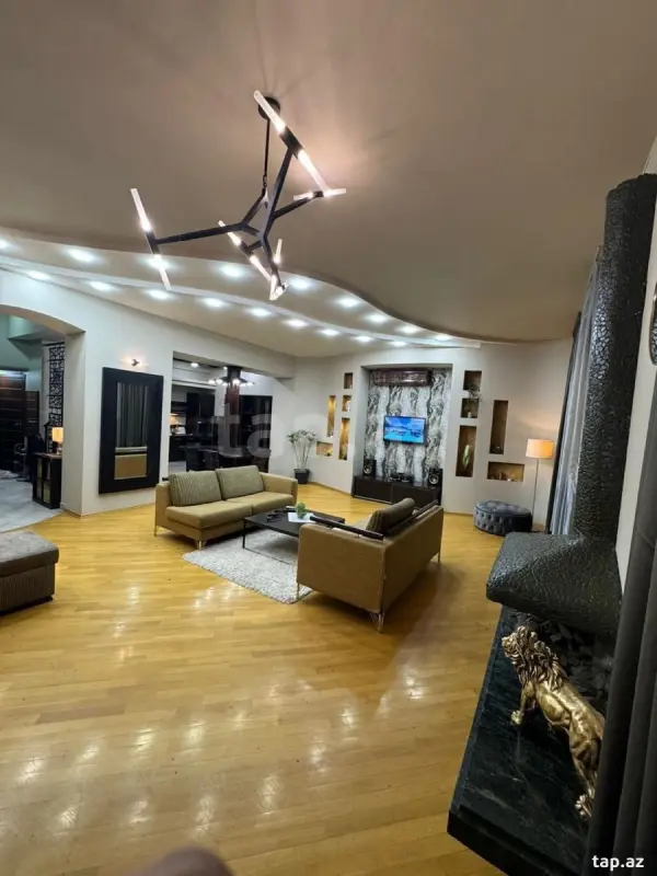 Kirayə verilir 4 otaqlı mənzil 140 m²