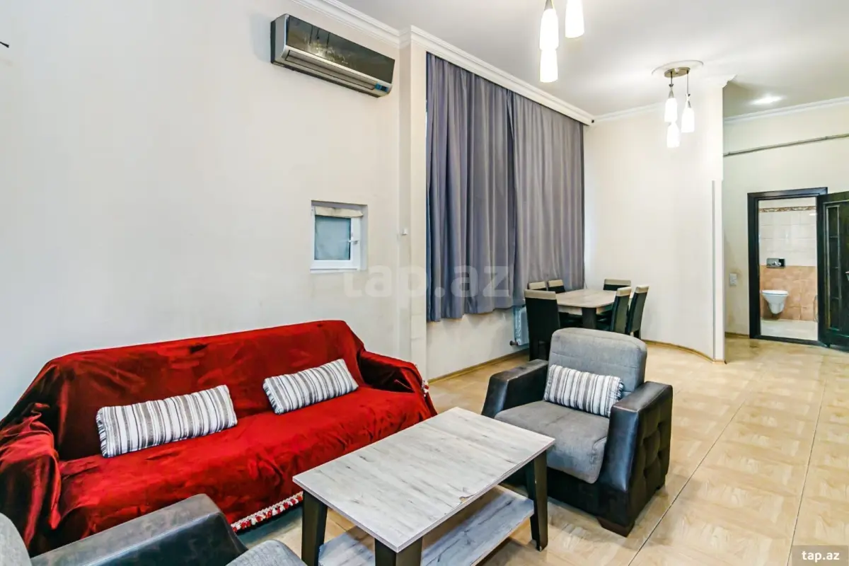 Kirayə verilir 4 otaqlı mənzil 110 m²