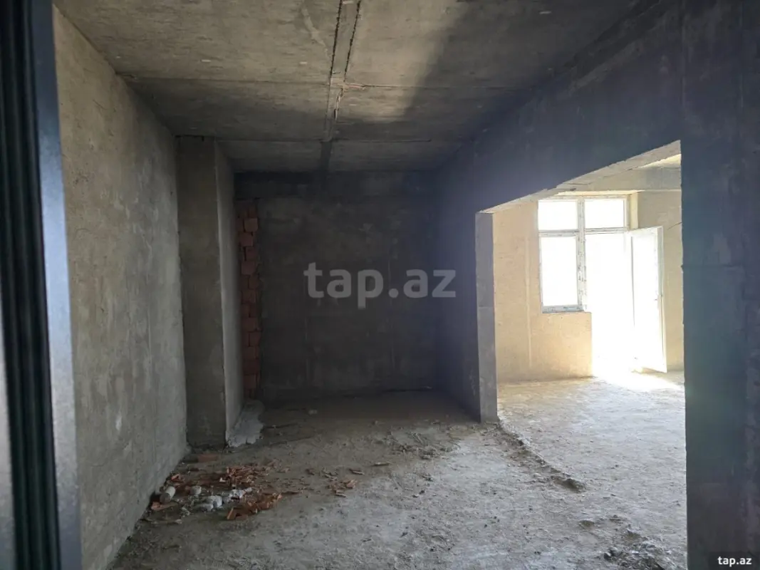 Satılır 2 otaqlı yeni tikili 72 m²