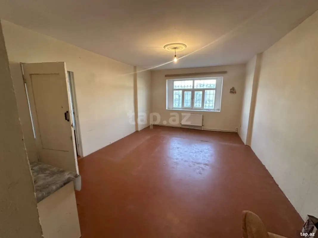 Satılır 4 otaqlı mənzil 80 m²