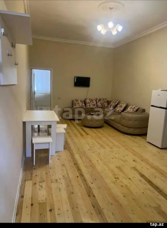 Kirayə verilir 2 otaqlı həyət evi 60 m²