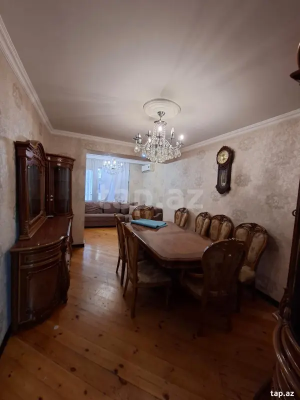 Kirayə verilir 2 otaqlı mənzil 105 m²