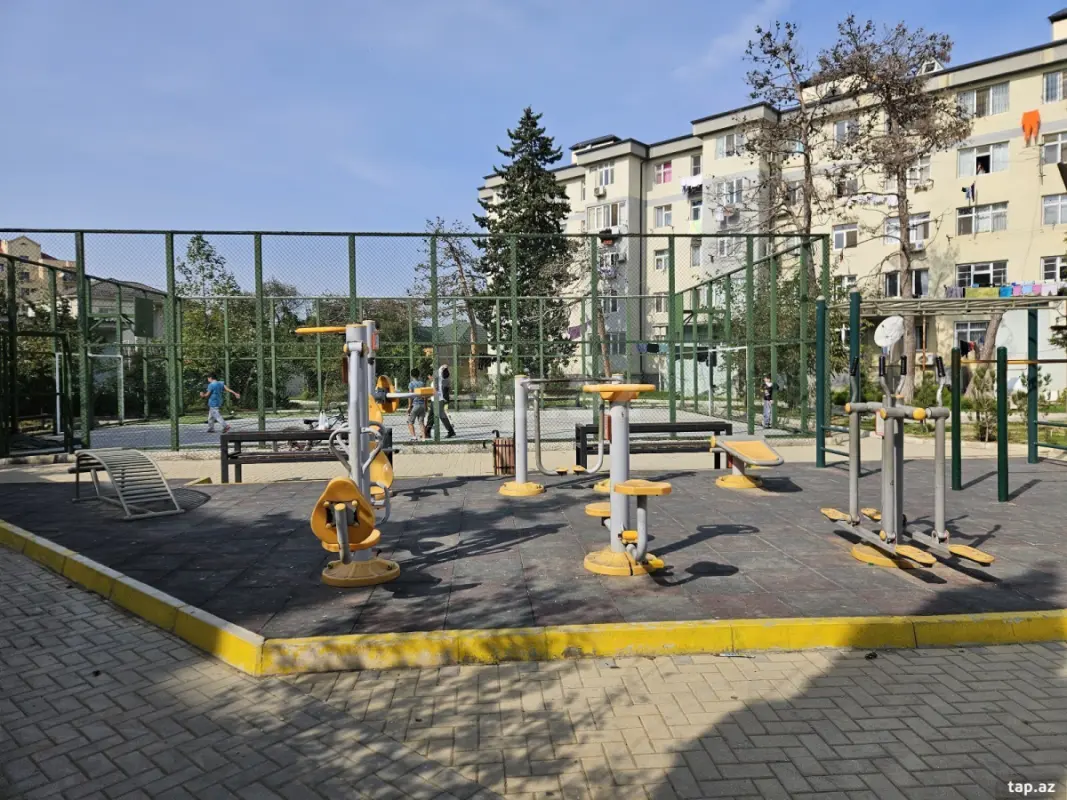 Satılır 5 otaqlı mənzil 120 m²