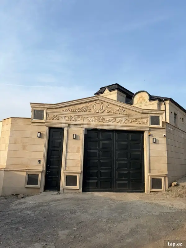 Satılır 7 otaqlı həyət evi 350 m²