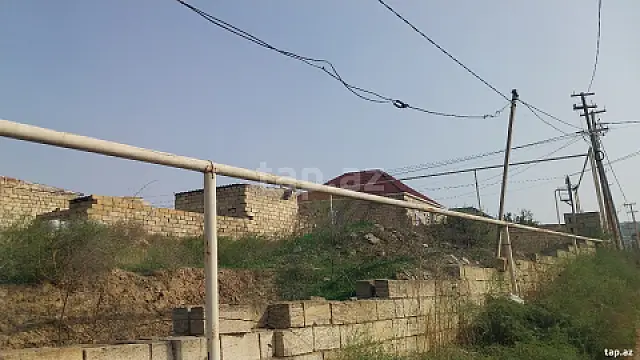 Satılır torpaq sahəsi — Xırdalan