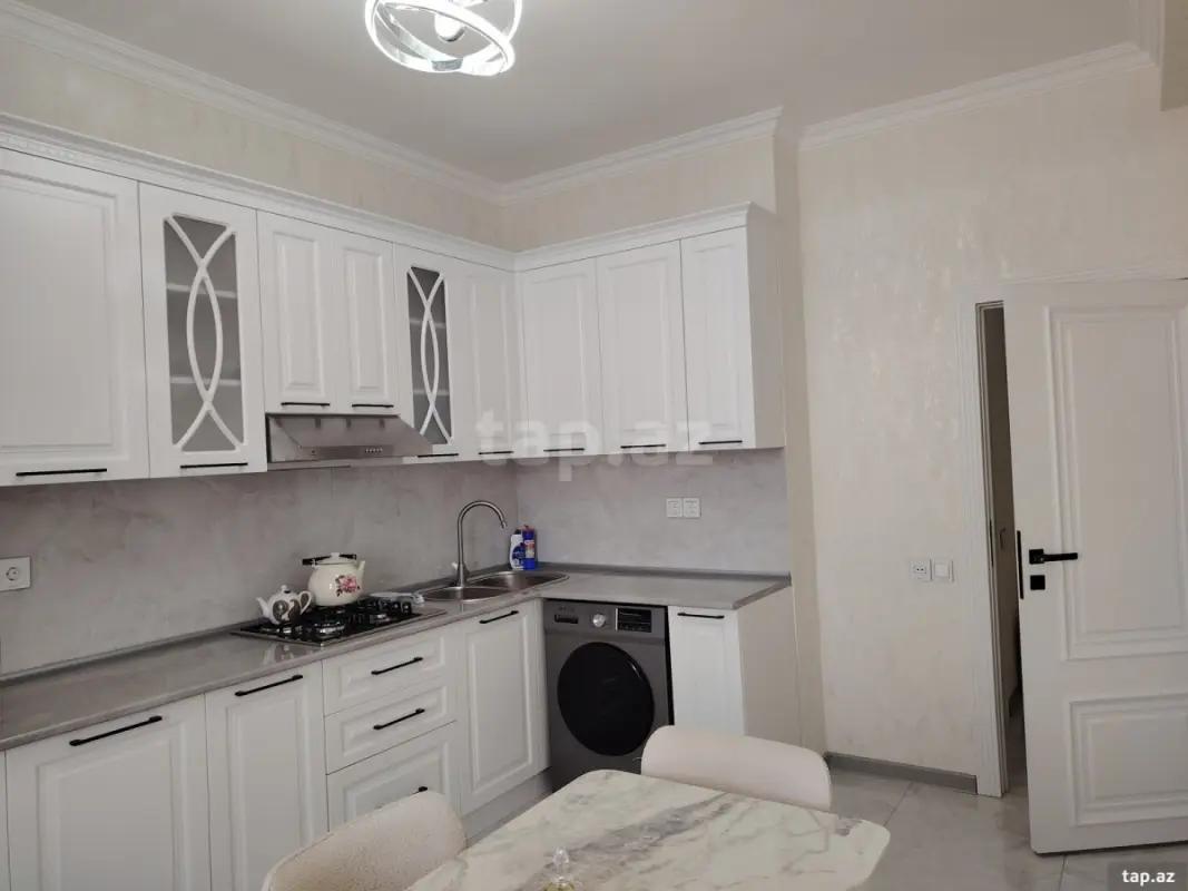 Kirayə verilir 2 otaqlı yeni tikili 60 m²