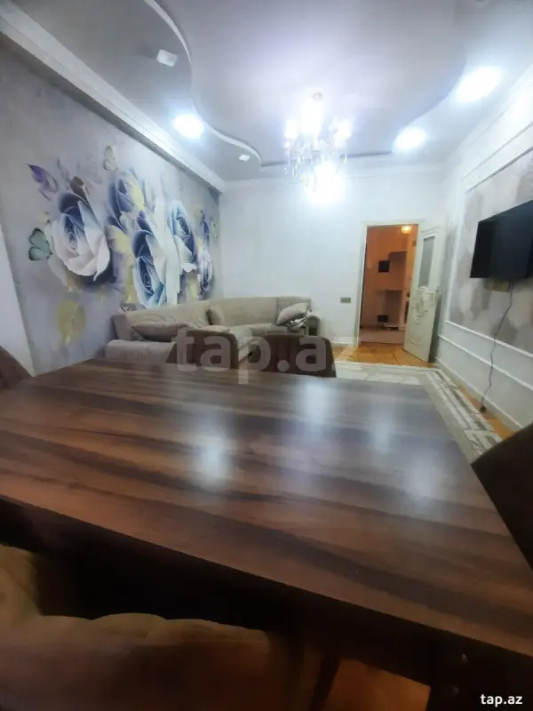 Kirayə verilir 3 otaqlı yeni tikili 95 m²
