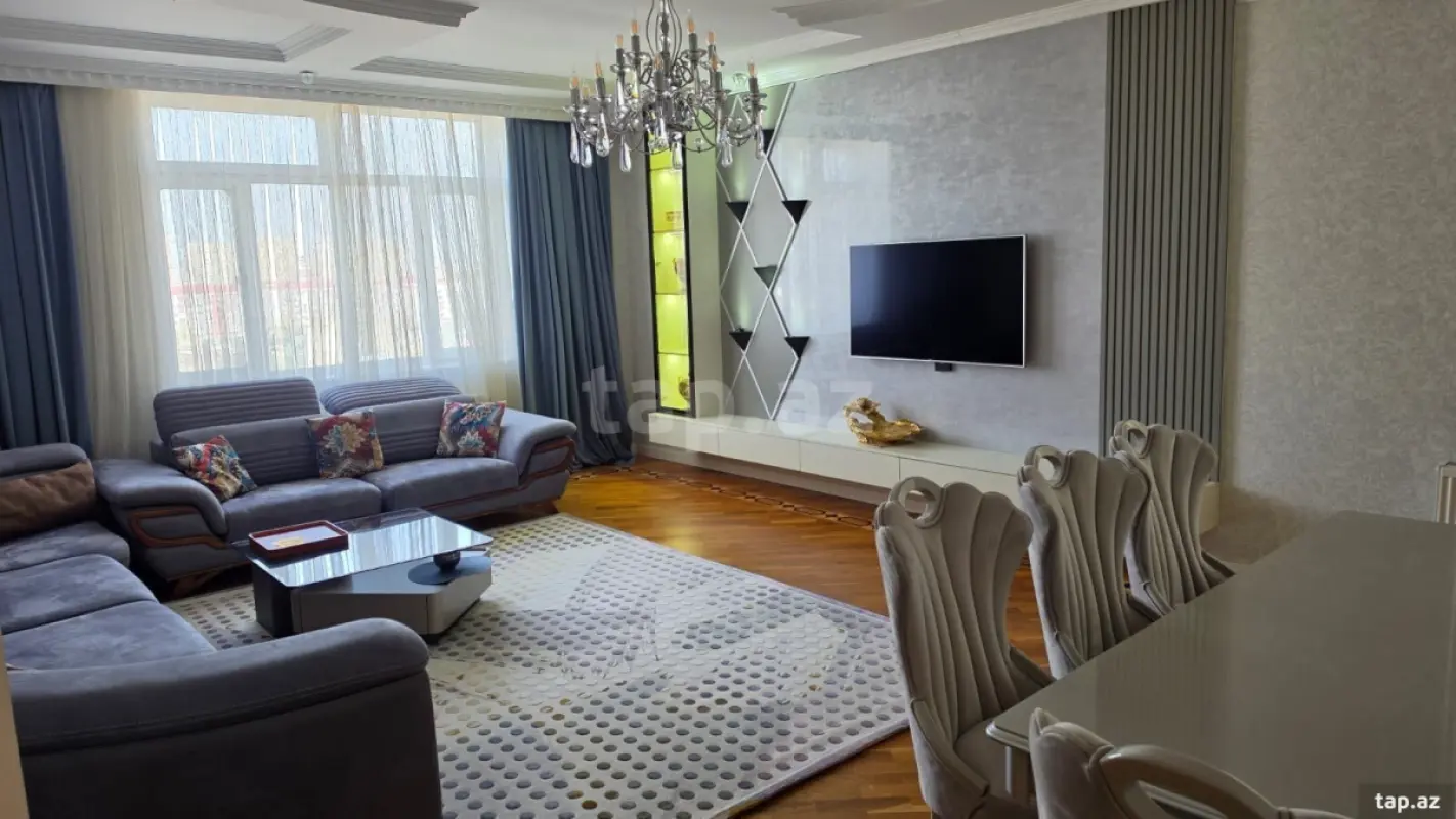 Kirayə verilir 3 otaqlı yeni tikili 135 m²