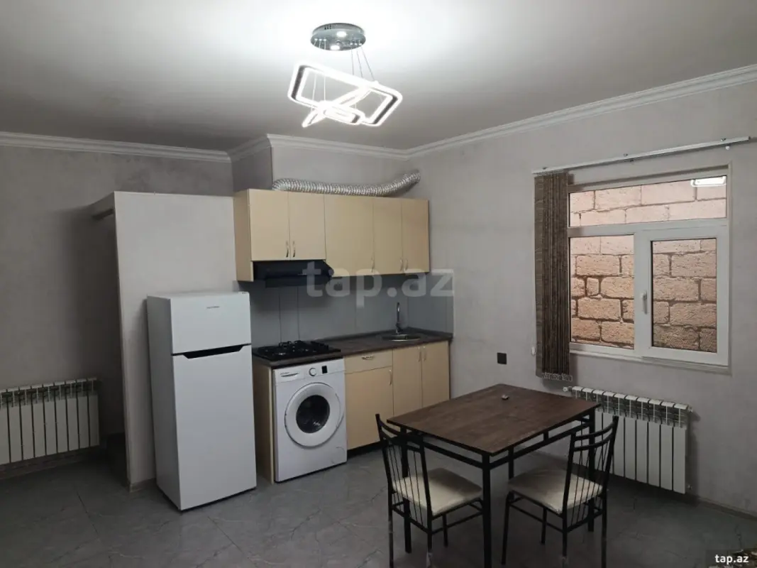 Satılır 1 otaqlı həyət evi 30 m²