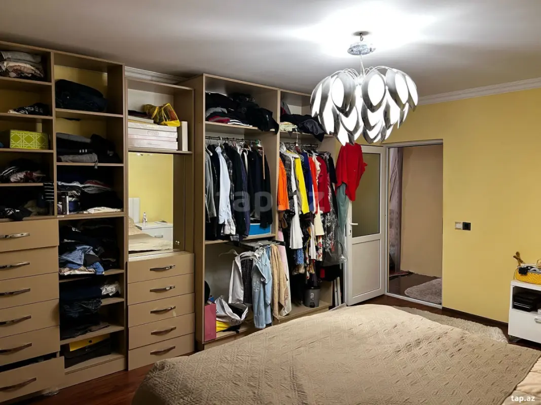 Satılır 5 otaqlı həyət evi 310 m²