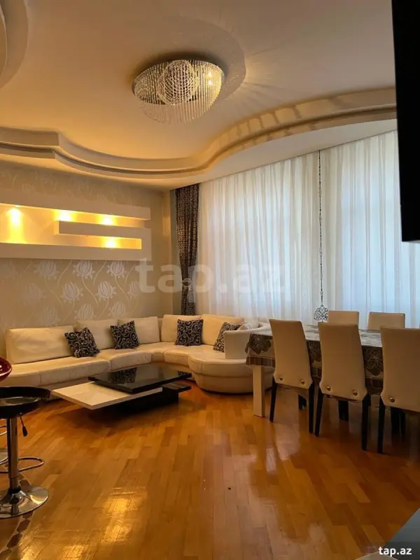 Satılır 3 otaqlı yeni tikili 90 m²