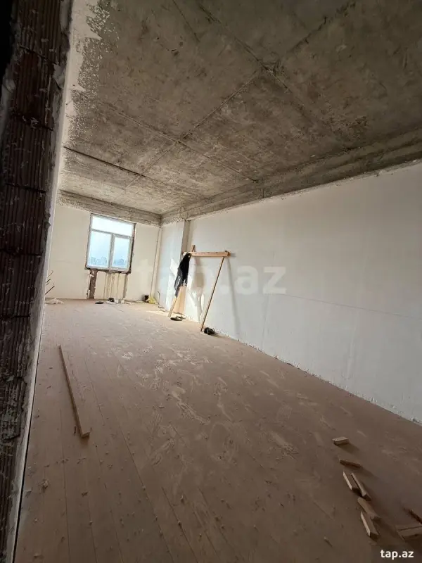 Satılır 2 otaqlı yeni tikili 82 m²