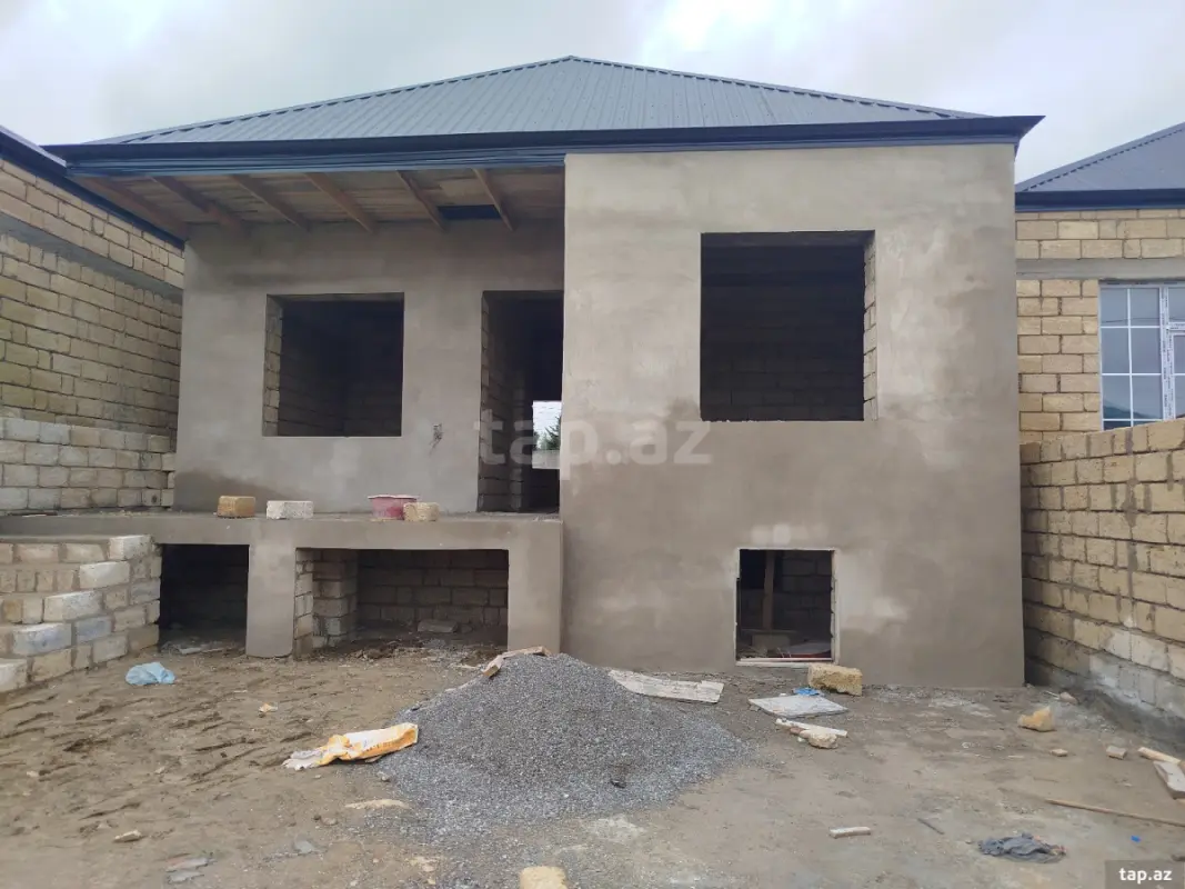 Satılır 3 otaqlı həyət evi 100 m²