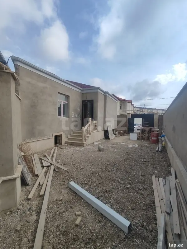 Satılır 2 otaqlı həyət evi 90 m²