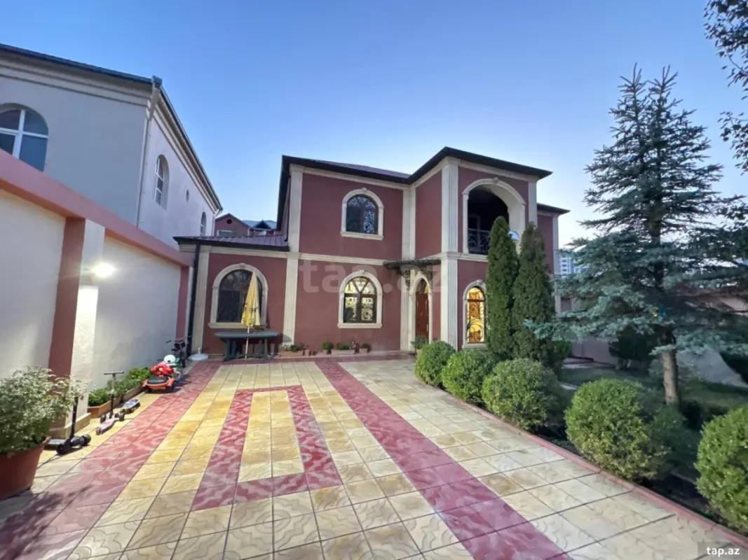 Kirayə verilir 6 otaqlı həyət evi 250 m²