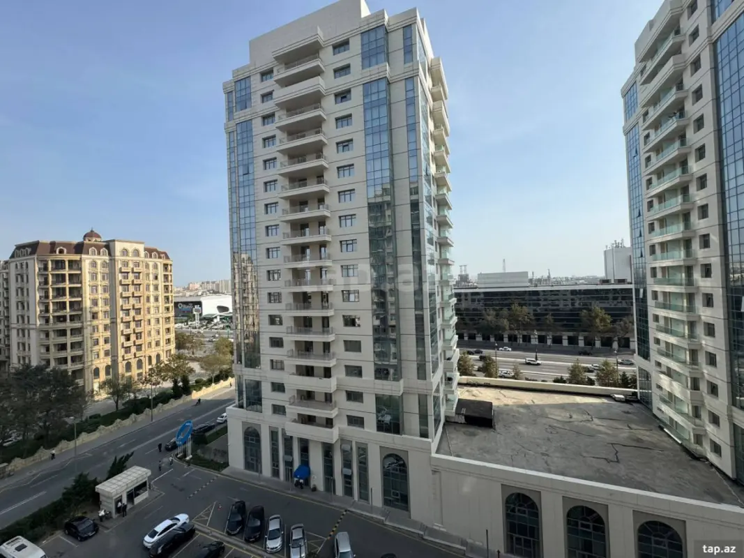 Satılır 5 otaqlı yeni tikili 312 m²