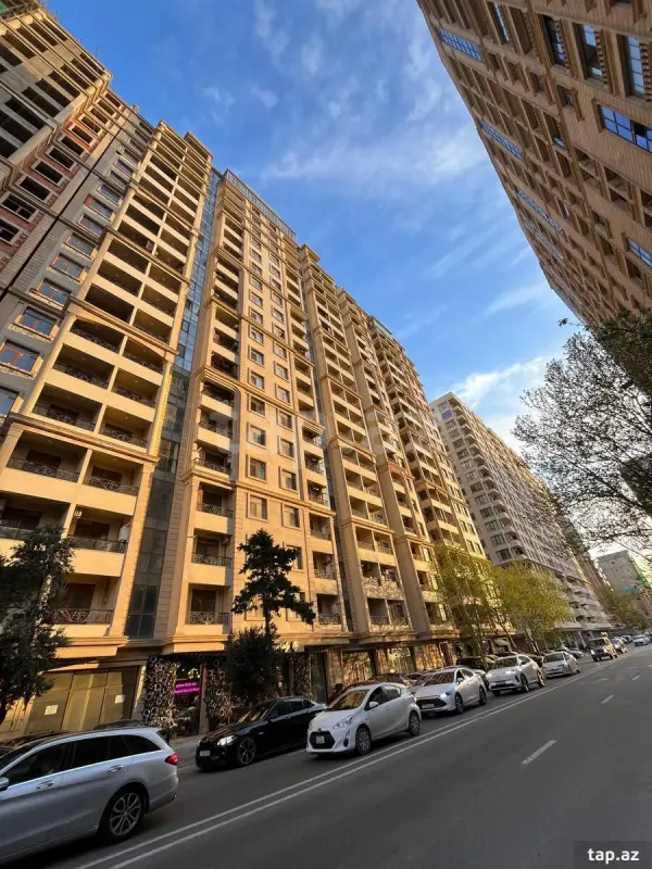 Satılır 2 otaqlı yeni tikili 84 m²