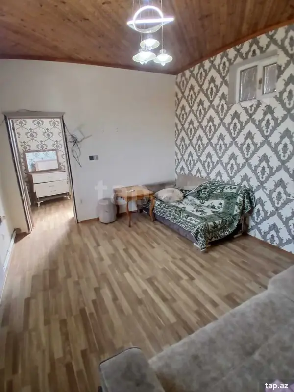 Satılır 2 otaqlı həyət evi 67 m²