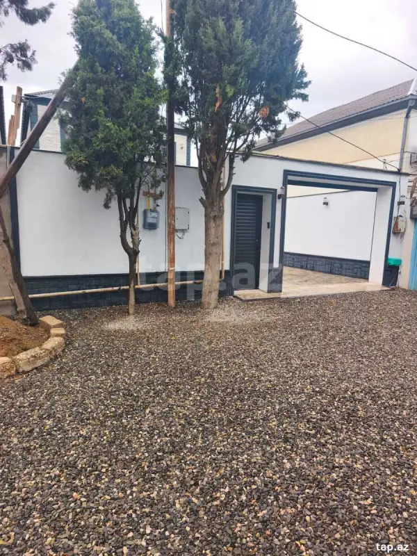 Satılır 6 otaqlı həyət evi 190 m²
