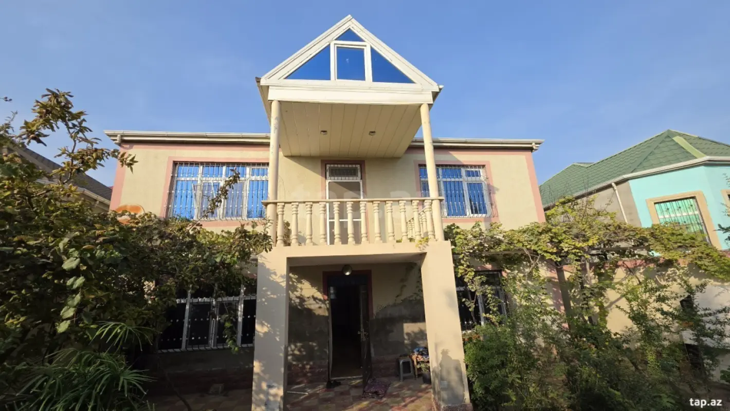 Satılır 5 otaqlı həyət evi 160 m²