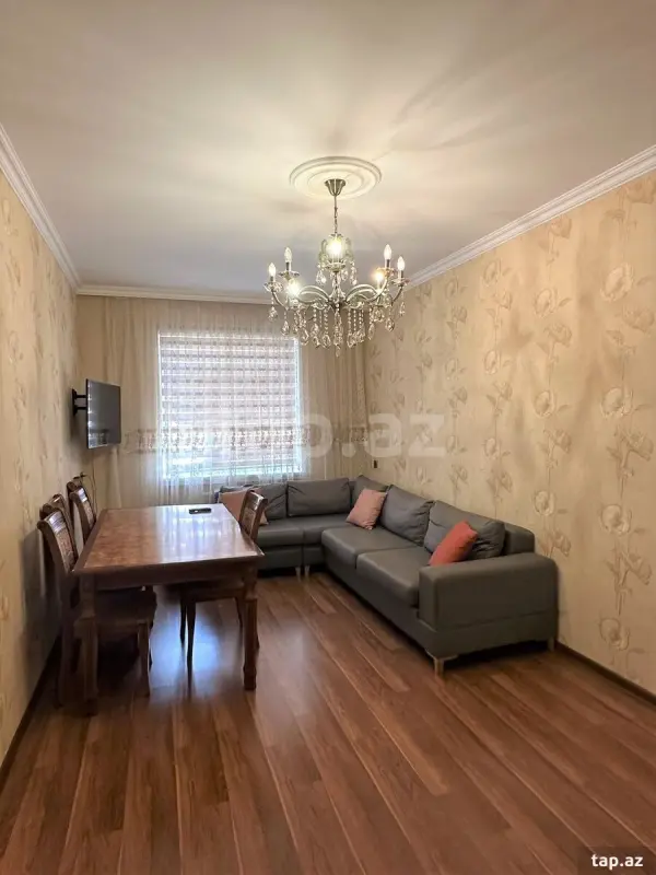 Satılır 5 otaqlı mənzil 120 m²