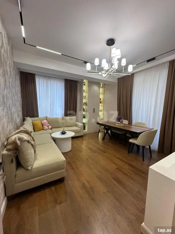Satılır 3 otaqlı yeni tikili 74 m²