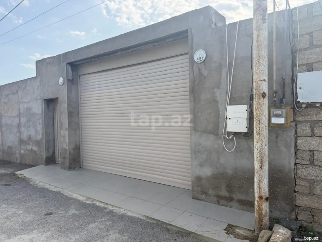 Satılır 3 otaqlı həyət evi 130 m²