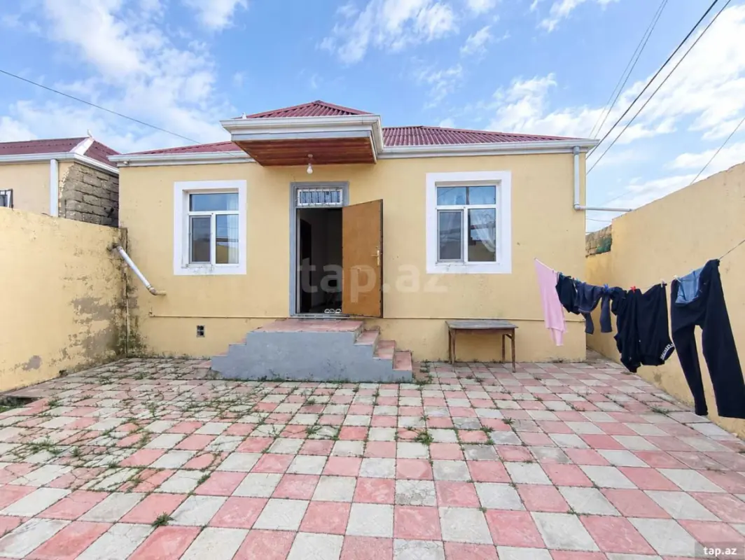 Satılır 2 otaqlı həyət evi 55 m²